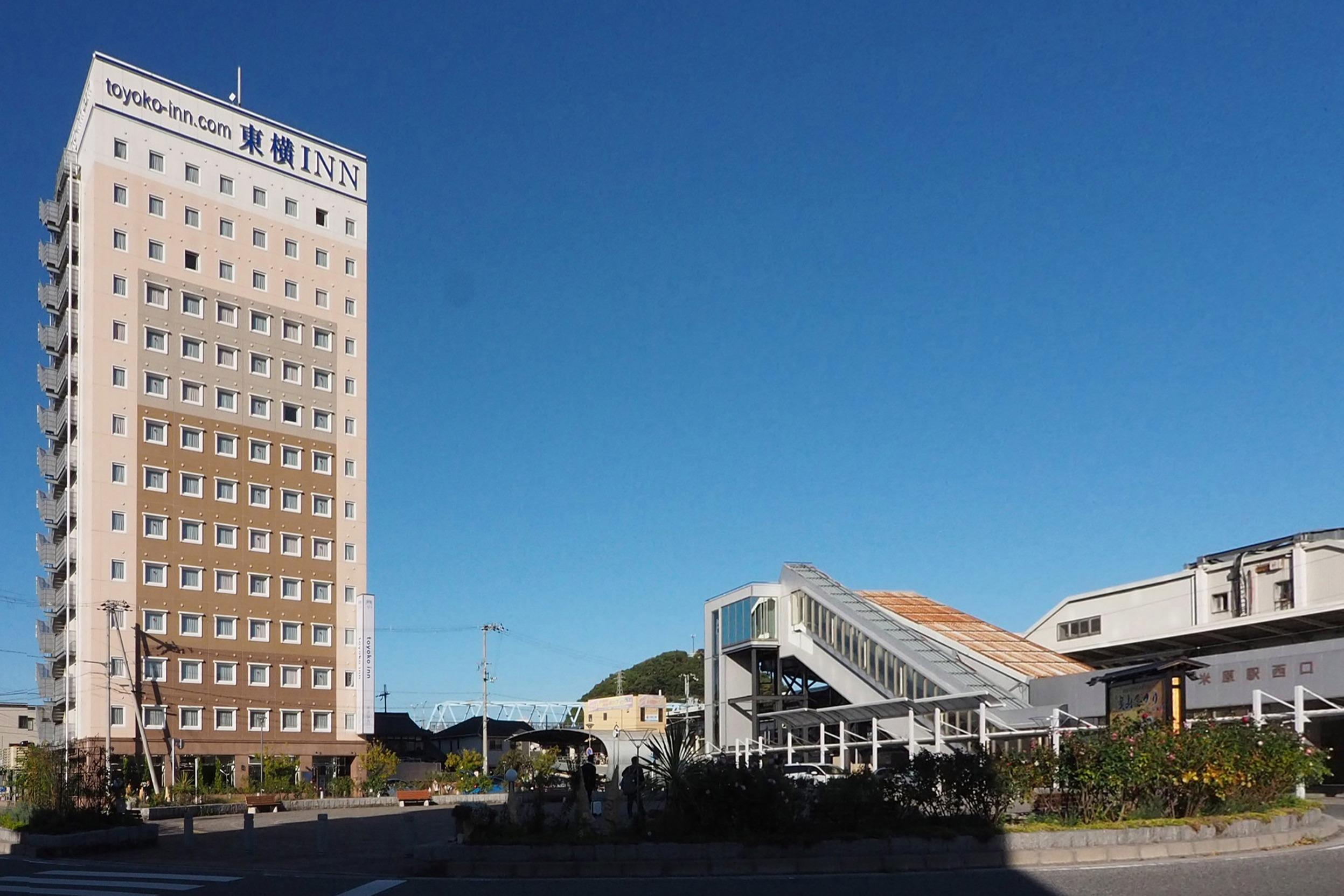 米原駅から50メートル！