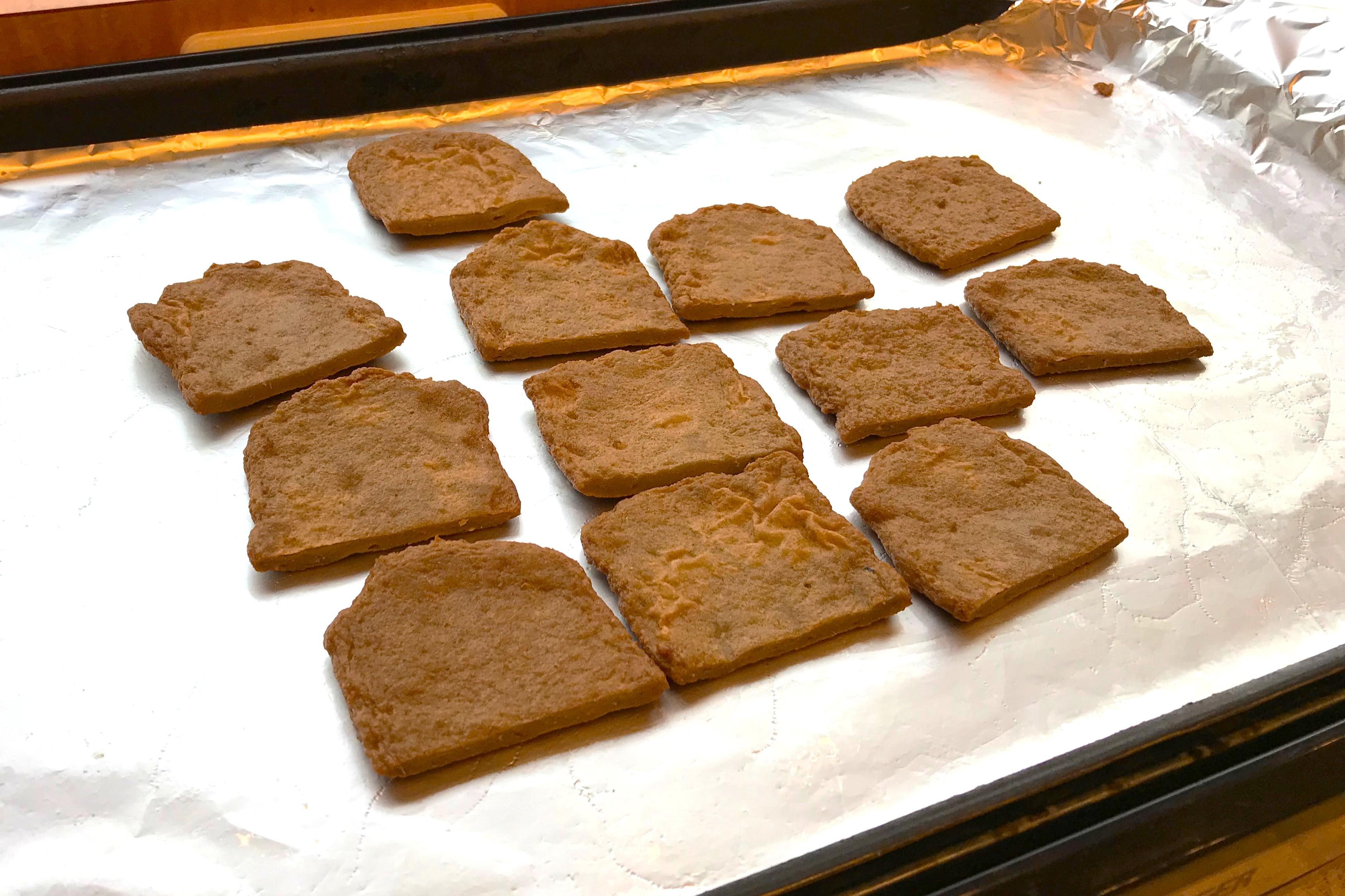 地元の食材じゃこ天を朝食にご用意！